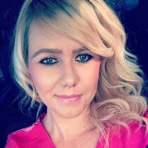 Meet your Posher, Tara